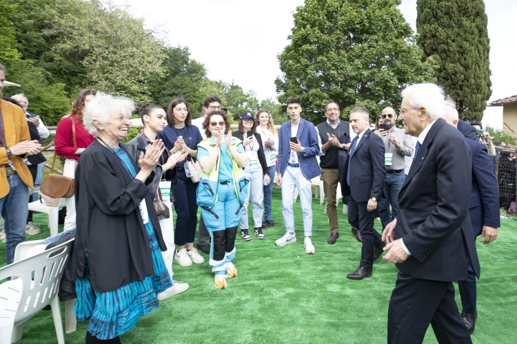 Il Presidente della Repubblica Sergio Mattarella a Barbiana in occasione del centenario della nascita di don Lorenzo Milani  
