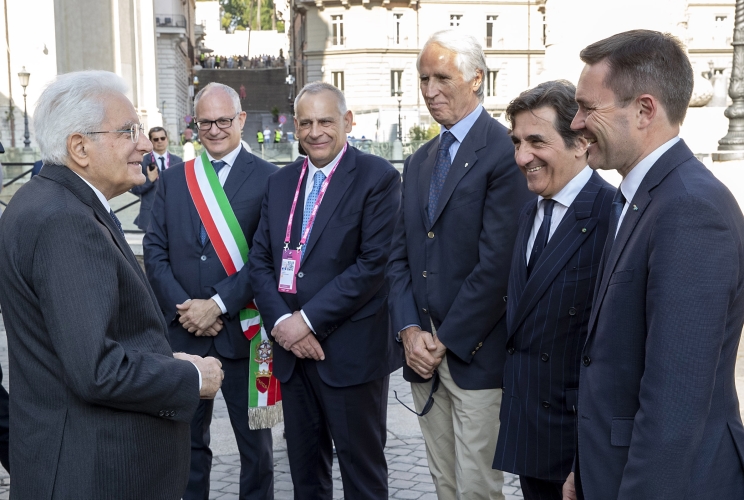 Il Presidente Sergio Mattarella alla 106° edizione del Giro d'Italia