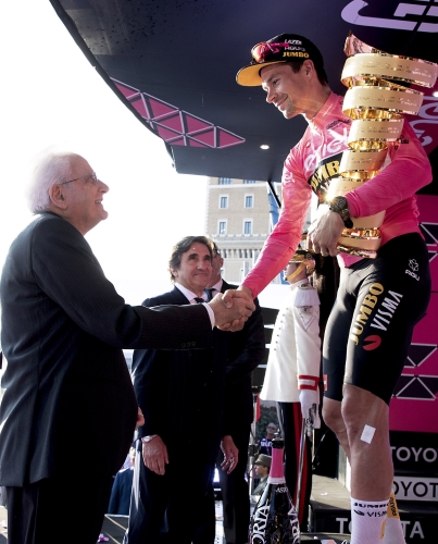 Il Presidente Sergio Mattarella alla 106° edizione del Giro d'Italia