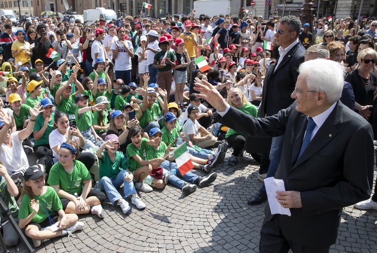 Il Presidente della Repubblica Sergio Mattarella incontra la cittadinanza di Forlì, in occasione della visita alle zone alluvionate dell'Emilia - Romagna
