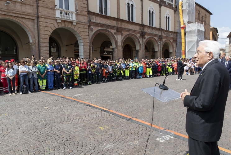 Il Presidente della Repubblica Sergio Mattarella incontra la cittadinanza di Forlì, in occasione della visita alle zone alluvionate dell'Emilia - Romagna
