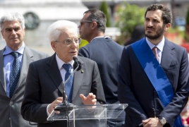 Il Presidente della Repubblica Sergio Mattarella incontra la cittadinanza di Forlì, in occasione della visita alle zone alluvionate dell'Emilia - Romagna
