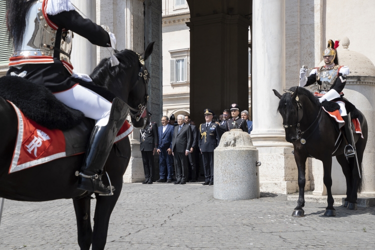 Il Cambio solenne della Guardia d'Onore da parte del Reggimento Corazzieri a cavallo con la Fanfara del IV Reggimento Carabinieri a cavallo, in occasione della Festa della Repubblica
