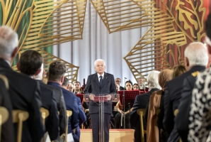 Il Presidente Sergio Mattarella rivolge il suo indirizzo di saluto in occasione del concerto eseguito dall’Orchestra Sinfonica Nazionale della Rai, diretta da Speranza Scappucci, in onore del Corpo Diplomatico accreditato presso lo Stato Italiano