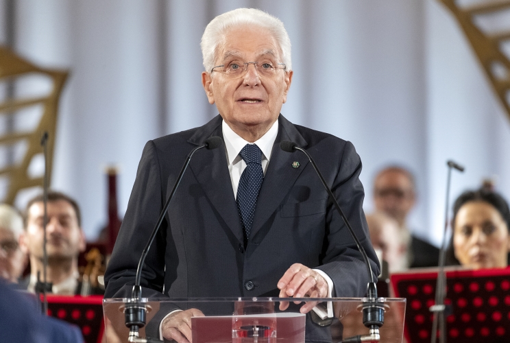 Il Presidente Sergio Mattarella rivolge il suo indirizzo di saluto in occasione del concerto eseguito dall’Orchestra Sinfonica Nazionale della Rai, diretta da Speranza Scappucci, in onore del Corpo Diplomatico accreditato presso lo Stato Italiano