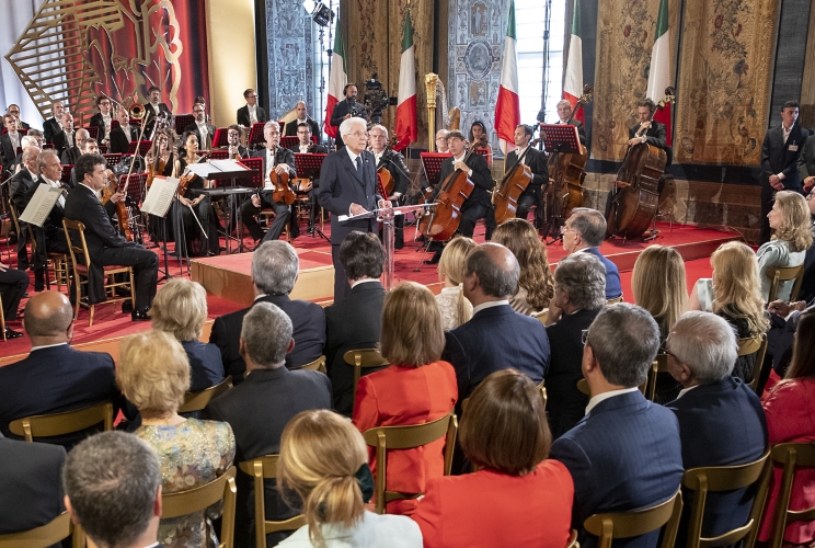 Il Presidente Sergio Mattarella rivolge il suo indirizzo di saluto in occasione del concerto eseguito dall’Orchestra Sinfonica Nazionale della Rai, diretta da Speranza Scappucci, in onore del Corpo Diplomatico accreditato presso lo Stato Italiano