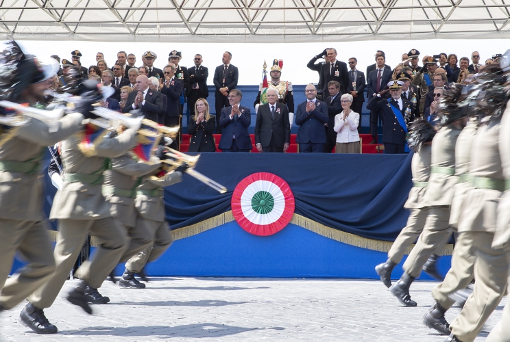 Il Presidente Sergio Mattarella assiste alla Parata Militare ai Fori Imperiali, in occasione della Festa Nazionale della Repubblica