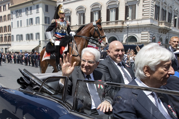 Il Presidente Sergio Mattarella alla Parata Militare ai Fori Imperiali, in occasione della Festa Nazionale della Repubblica
