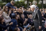 2 giugno - Il Presidente  Mattarella nei giardini del Quirinale