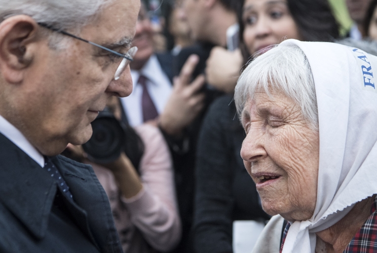 Il Presidente Sergio Mattarella in occasione della visita al Parque de la Memoria 