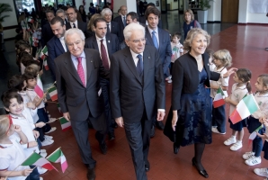 Il Presidente Sergio Mattarella incontra gli studenti italiani della Scuola Cristoforo Colombo