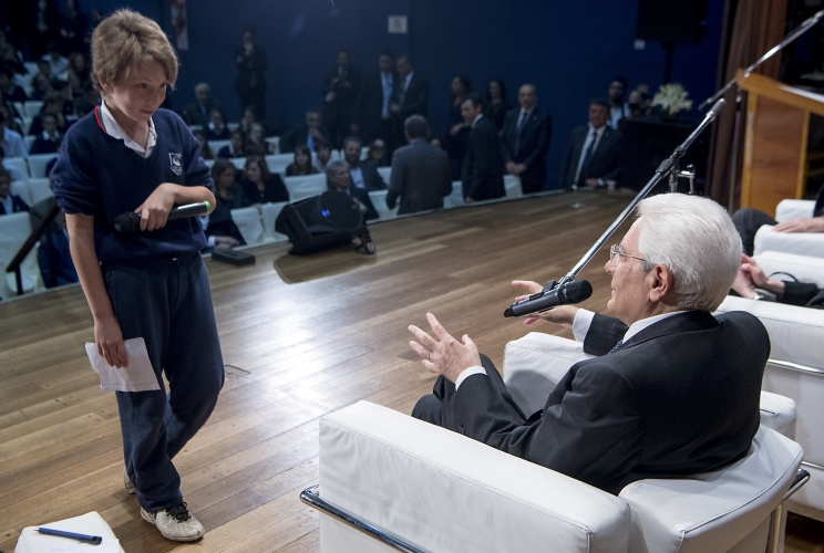Il Presidente Sergio Mattarella incontra gli studenti italiani della Scuola Cristoforo Colombo