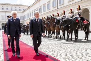 Il Presidente Sergio Mattarella con il Presidente della Repubblica dell’Uzbekistan, S.E. il Signor Shavkat Mirziyoyev, in visita ufficiale