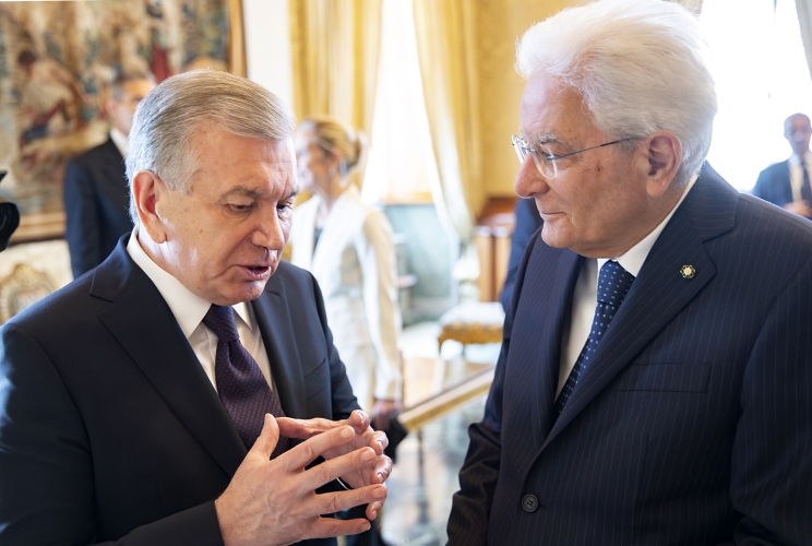 Il Presidente Sergio Mattarella con il Presidente della Repubblica dell’Uzbekistan, S.E. il Signor Shavkat Mirziyoyev, in visita ufficiale