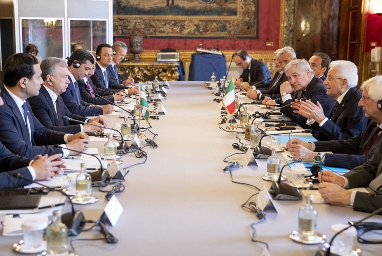 Il Presidente Sergio Mattarella con il Presidente della Repubblica dell’Uzbekistan, S.E. il Signor Shavkat Mirziyoyev, in visita ufficiale