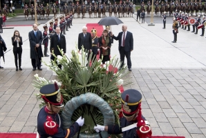 Il Presidente Sergio Mattarella al Monumento dedicato al Generale José Francisco de San Martín