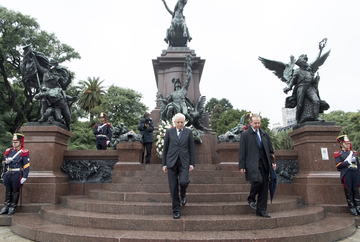 Il Presidente Sergio Mattarella al Monumento dedicato al Generale José Francisco de San Martín