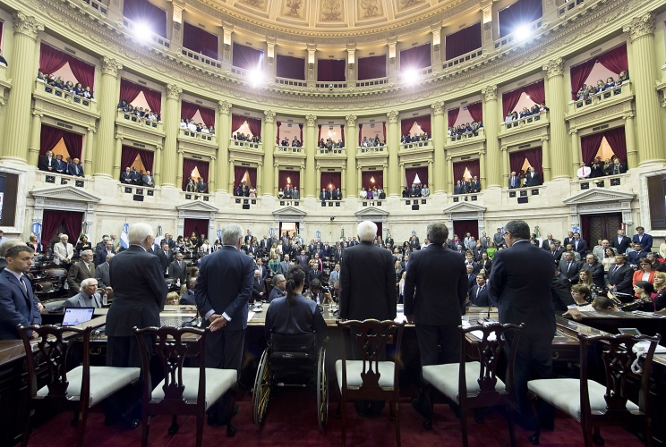 Il Presidente Sergio Mattarella al Congreso de la Naciòn a Camere riunite