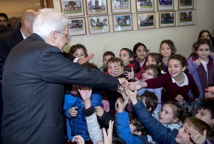Il Presidente Sergio Mattarella incontra la collettività italiana alla Scuola Dante Alighieri