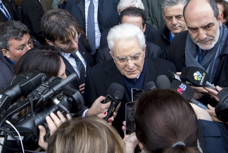 Il Presidente Sergio Mattarella risponde alle domande dei giornalisti 