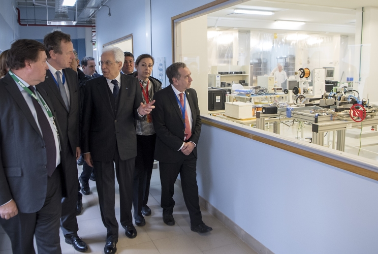 Il Presidente Sergio Mattarella visita la sede dell'Invap
