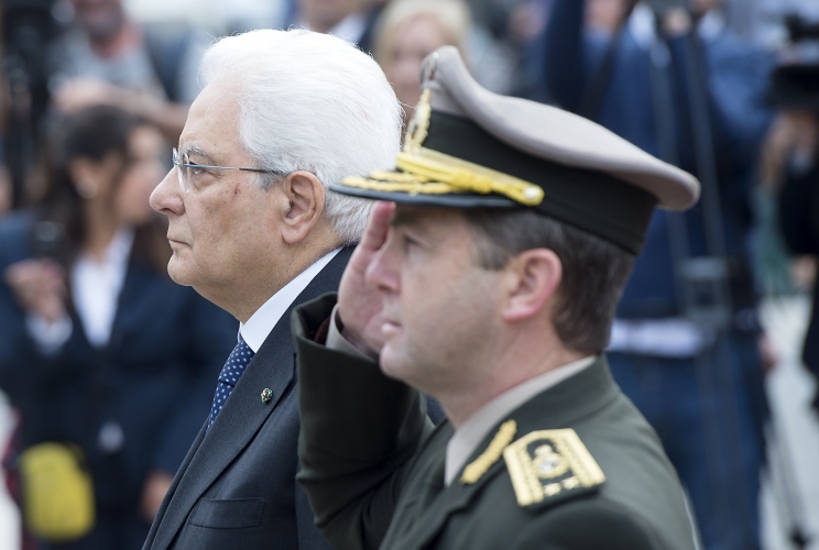  Mattarella in occasione della deposizione di una corona al monumento del Generale José Artigas