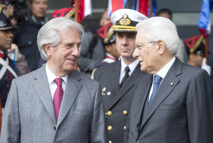 Mattarella accolto dal Presidente della Repubblica Orientale dell'Uruguay, Tabaré Vázquez