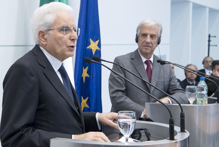  Mattarella nel corso delle dichiarazioni alla stampa 