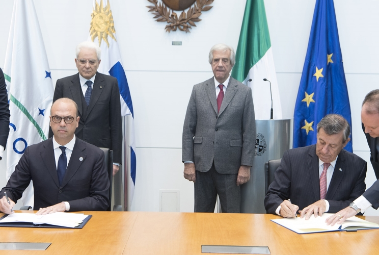 Mattarella con il Presidente della Repubblica Orientale dell'Uruguay, Tabaré Vázquez 