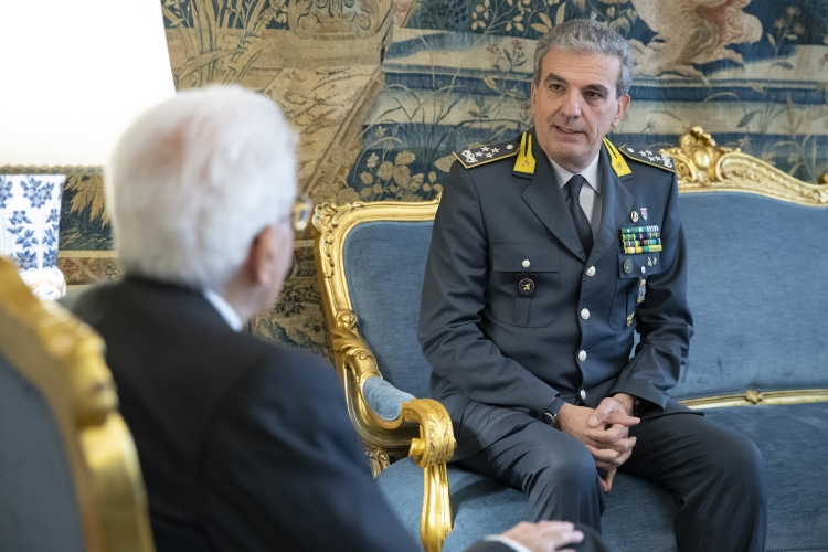 Il Presidente della Repubblica Sergio Mattarella con  Andrea De Gennaro,Comandante Generale della Guardia di Finanza,in occasione del 249° anniversario della costituzione del Corpo

