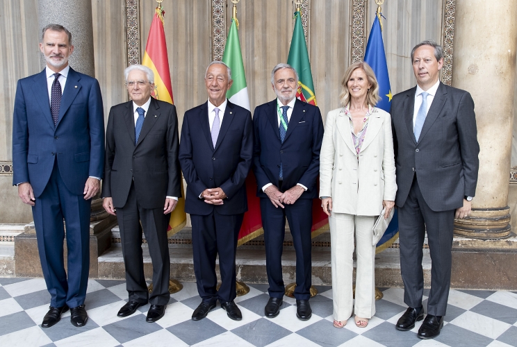 Palermo - Il Presidente della Repubblica Sergio Mattarella con S.M. Felipe VI, Re di Spagna, S.E. il Signor Marcelo Rebelo De Sousa, Presidente della Repubblica Portoghese e i vertici del COTEC, oggi 27 giugno 2023.
