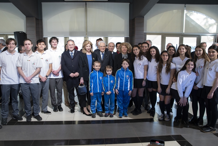 Santiago - Il Presidente della Repubblica Sergio Mattarella nel corso dell'incontro con la collettività italiana