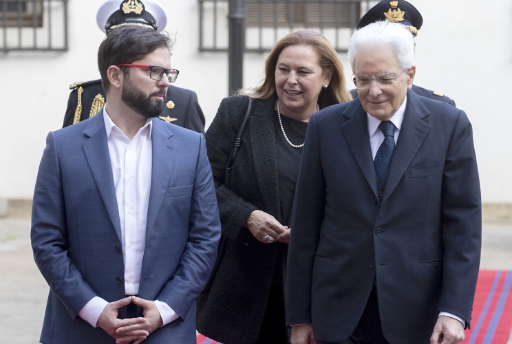 Santiago - Il Presidente della Repubblica Sergio Mattarella al Palazzo della Moneda con il Presidente della Repubblica del Cile Gabriel Boric
