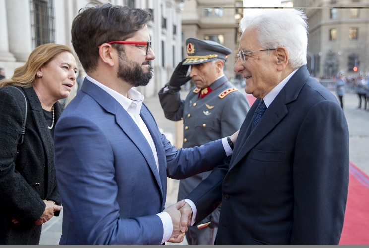 Santiago - Il Presidente della Repubblica Sergio Mattarella al Palazzo della Moneda con il Presidente della Repubblica del Cile Gabriel Boric