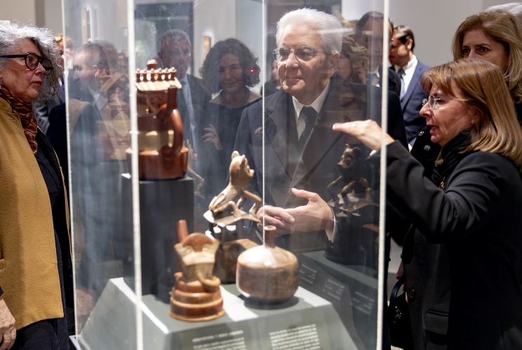 Santiago - Il Presidente della Repubblica Sergio Mattarella visita il museo precolombino