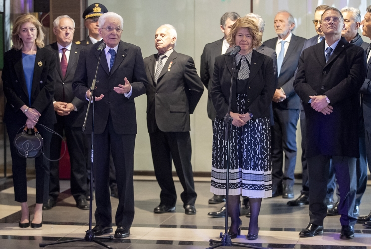 Santiago - Il Presidente della Repubblica Sergio Mattarella nel corso dell'incontro con il personale dell'Ambasciata d'Italia a Santiago