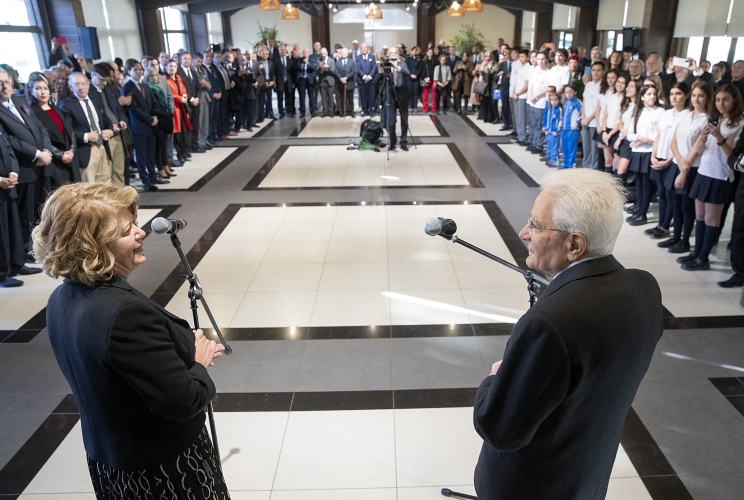 Santiago - Il Presidente della Repubblica Sergio Mattarella nel corso dell'incontro con la collettività italiana