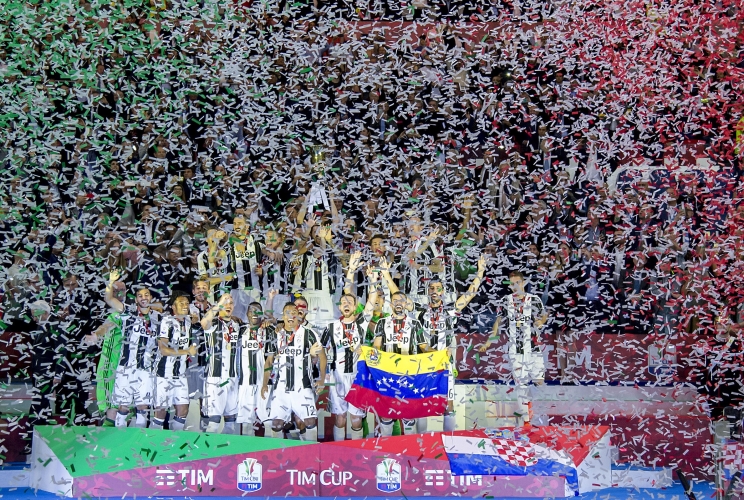 La squadra della Juventus vincitrice della Coppa Italia 2016/2017 Tim Cup