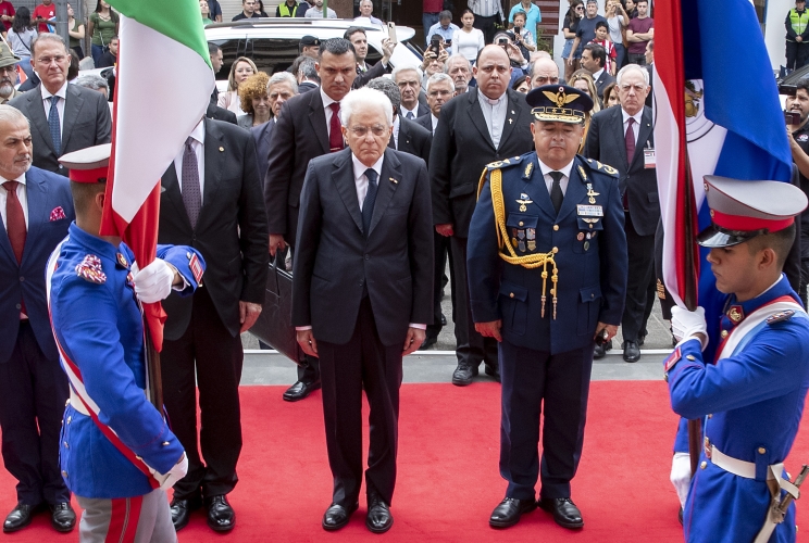  Asuncion - Il Presidente della Repubblica Sergio Mattarella al Pantheon Nazionale degli Eroi