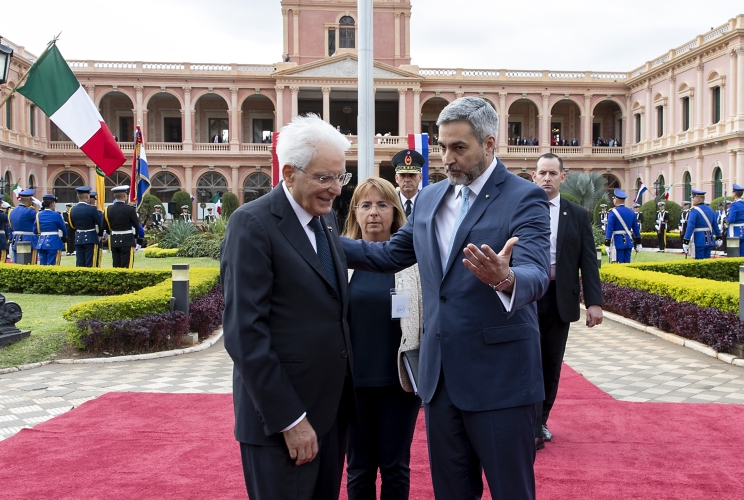 Asuncion - Il Presidente della Repubblica Sergio Mattarella al Palazzo Presidenziale con il  Presidente della Repubblica del Paraguay Mario Abdo Benitez