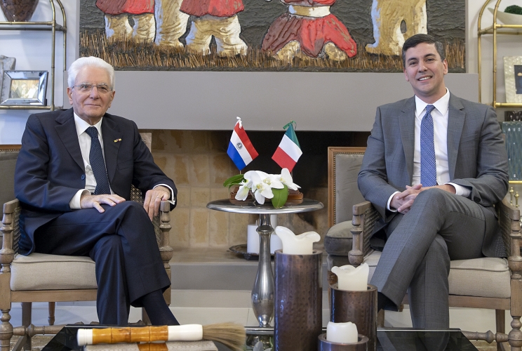 Asuncion - Il Presidente della Repubblica Sergio Mattarella con il Presidente eletto della. Repubblica del Paraguay Santago Pena