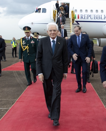Ciudad del Este - Il Presidente della Repubblica Sergio Mattarella al suo arrivo a Ciudad del Este in occasione della visita alla Diga Idroelettrica di Itaipiù