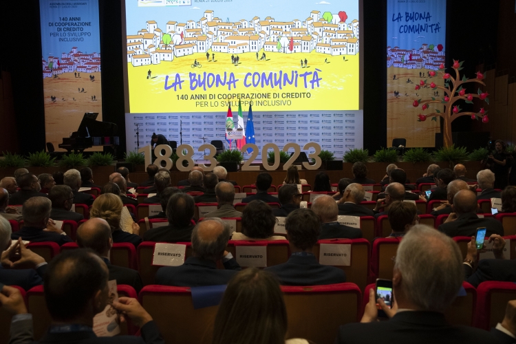 Il Presidente Sergio Mattarella all’assemblea annuale di Federcasse, in occasione del 140° anniversario della costituzione della prima Cassa Rurale Italiana
