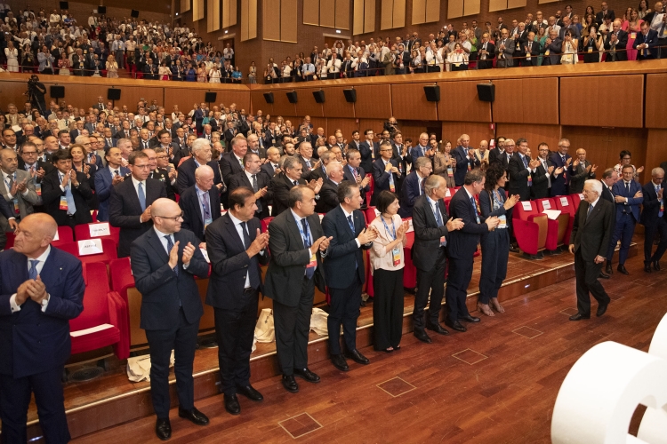 Il Presidente Sergio Mattarella all’assemblea annuale di Federcasse, in occasione del 140° anniversario della costituzione della prima Cassa Rurale Italiana
