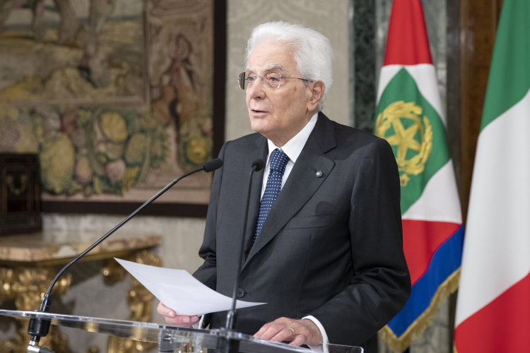 Il Presidente Sergio Mattarella in occasione dell'incontro con  i componenti dell’Associazione Stampa Parlamentare, i Direttori dei quotidiani e delle agenzie giornalistiche e i giornalisti accreditati presso il Quirinale per la consegna del Ventaglio da parte dell’Associazione Stampa Parlamentare
