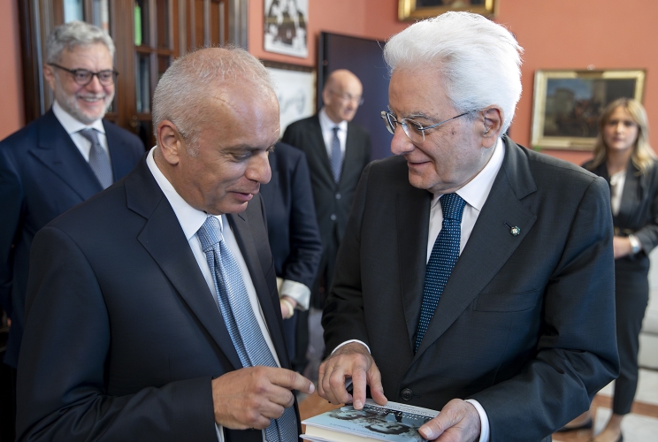 Il Presidente della Repubblica Sergio Mattarella alla cerimonia commemorativa del 40° anniversario della morte del giudice Rocco Chinnici, con il figlio Giovanni Chinnici
