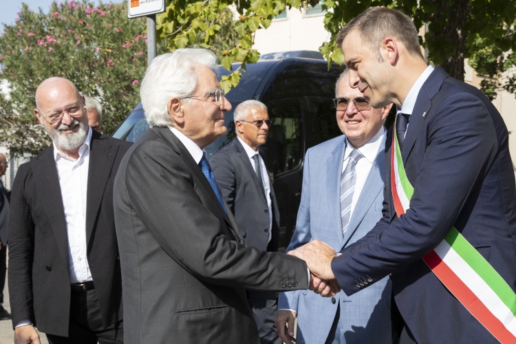 Il Presidente Sergio Mattarella con  Andrea Baldini, Sindaco di Argenta

