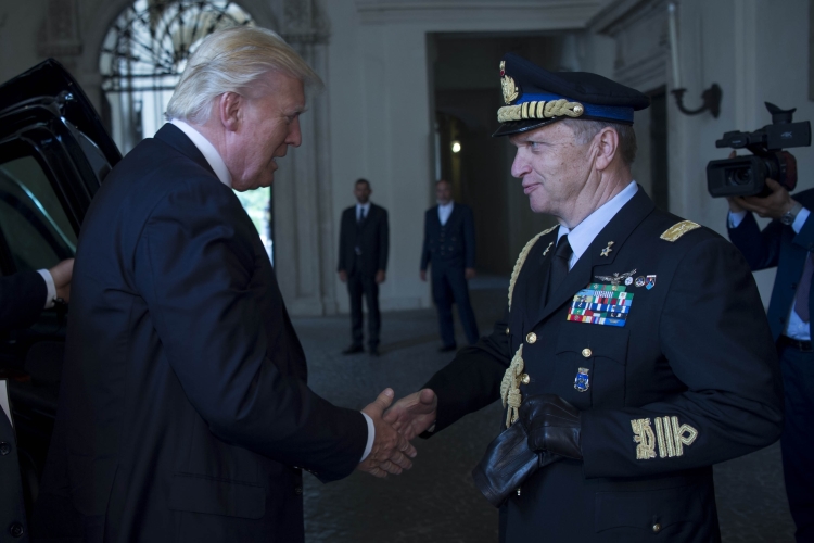 Il Presidente degli Stati Uniti d’America, Donald J. Trump accolto al Quirinale 