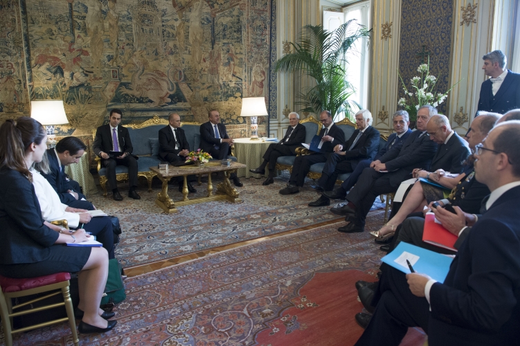 Il Presidente Sergio Mattarella con il Ministro degli Affari Esteri della Repubblica di Turchia S.E. Mevlüt Çavuşoğlu. 