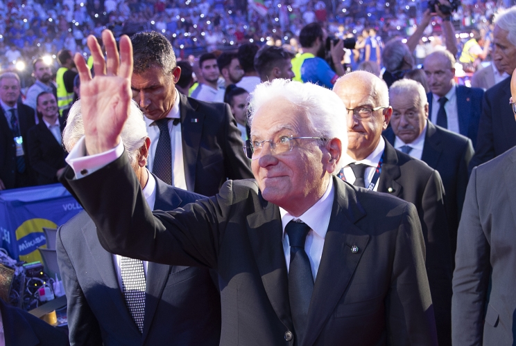 Roma - Il Presidente della Repubblica Sergio Mattarella alla finale del Campionato europeo di pallavolo maschile 